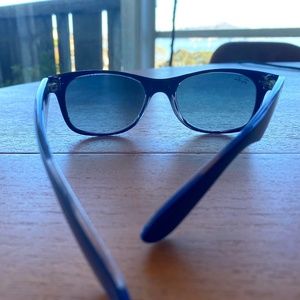 Ray-Ban RB2132 New Wayfarer Color Mix (Blue)